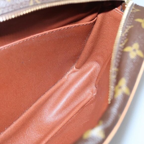 LOUIS VUITTON Monogram Compiegne 28 Clutch Bag - Picture 14 of 16